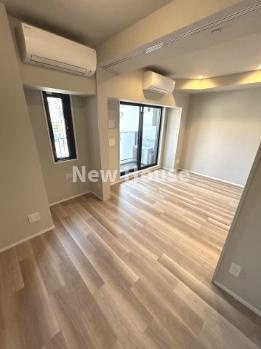 シーズンフラッツ新大塚 の洋室