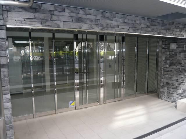 リヴシティ御茶ノ水のエントランス