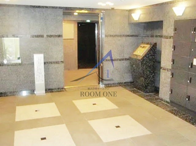 ルーブル早稲田六番館のエントランス|エントランスです。