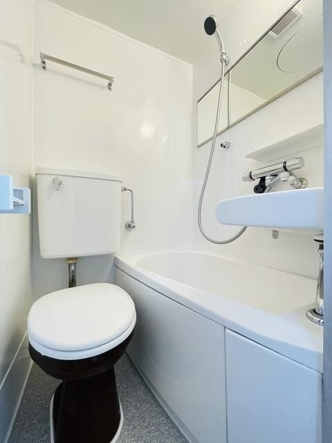 ジュネス大山公園Ⅱ号棟の浴室