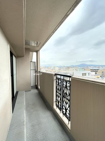 アルモード京都西院のバルコニー|東側バルコニー