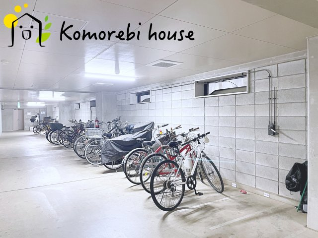 ワコーレ大宮の駐輪場