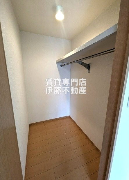 アネシスの収納|ウォークインクローゼット