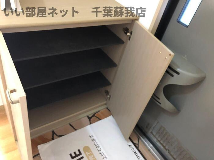 メゾンドォ渕谷　Ｂの玄関|ゆったりとした玄関です