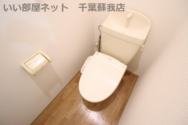 メゾンドォ渕谷　Ｂのトイレ|コンパクトで使いやすいトイレです