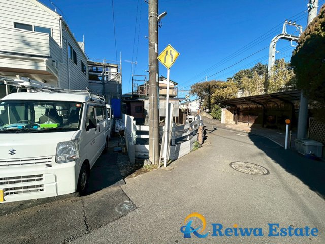 新築戸建　藤沢市鵠沼海岸7丁目の前面道路含む現地写真