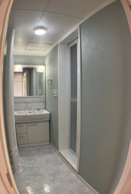 【独立洗面台】 | 入間富岡市街地住宅２号棟 | 三面鏡の洗面化粧台です