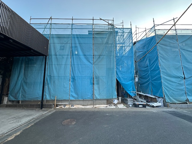 茅ヶ崎市松尾　　新築戸建　　全6区画の外観|2月2日撮影　建築中　現地外観