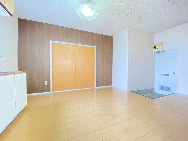 【居間・リビング】