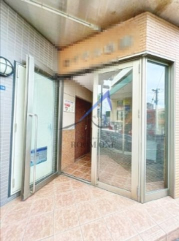 ロイヤル白楽のエントランス|エントランスです。