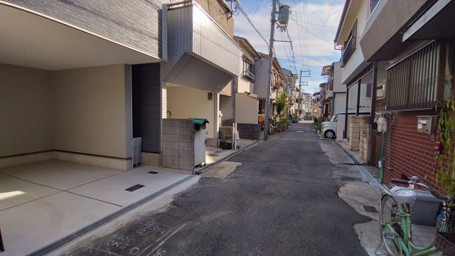 尼崎市大庄北　新築戸建の前面道路含む現地写真