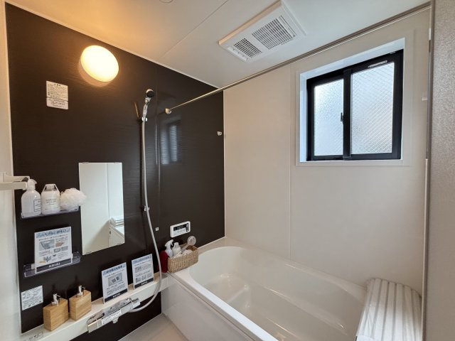 Terrechez千種区城木町1期｜名古屋市の戸建ならホームアップの浴室|【売主施工例】浴室乾燥機付きで雨の日のお洗濯もラクラク♪