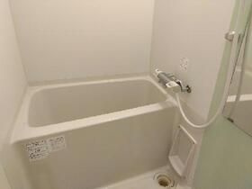 レオネクストラグーザ馬事公苑の浴室