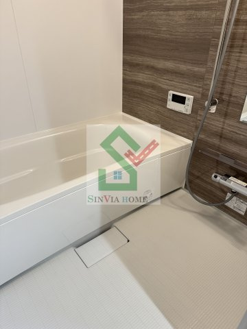 コステッラツィオーネの浴室