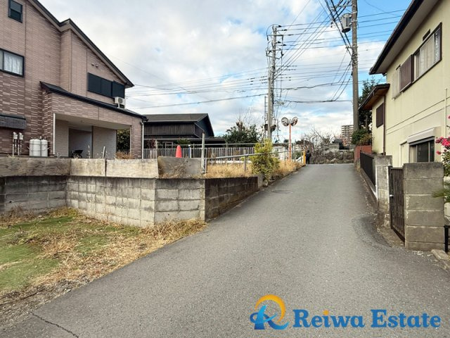 売地　茅ヶ崎市赤羽根の前面道路含む現地写真
