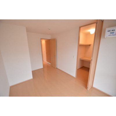 【内装】 | エクレール下栗Ｃ | 洋室にもエアコン付き