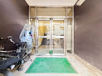  | 鍋屋横丁住宅 | エントランス