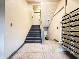 【ロビー】 | 鍋屋横丁住宅 | エントランスホール