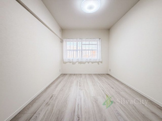 【寝室】 | 鍋屋横丁住宅 | 洋室　6.8帖