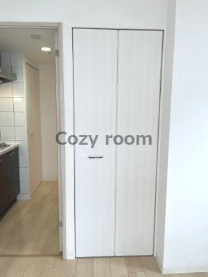 【収納】 | エスリード江坂広芝町 | 洋室のCL収納