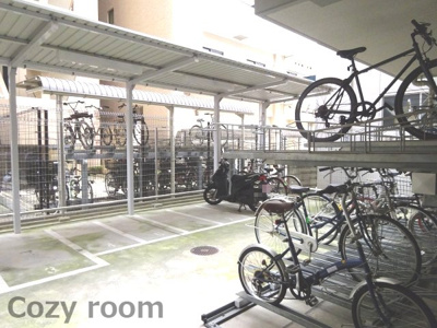 【その他共用部分】 | エスリード江坂広芝町 | 駐輪場