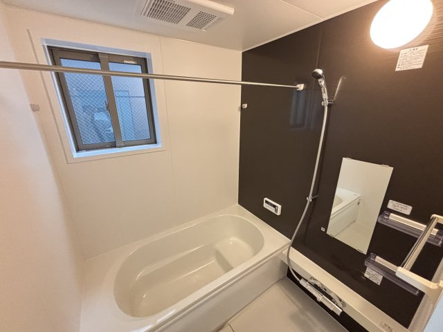 Terrechez千種区城木町1期｜名古屋市の戸建ならホームアップの浴室|【売主施工例】浴室乾燥機付きで雨の日のお洗濯もラクラク♪