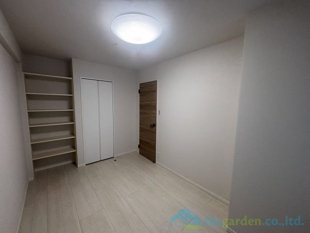 グリーンコート平塚コンサイトの洋室