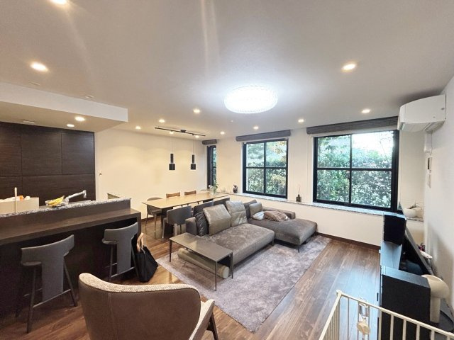 グランドメゾン夙川松園町ザ･ハウスの居間・リビング