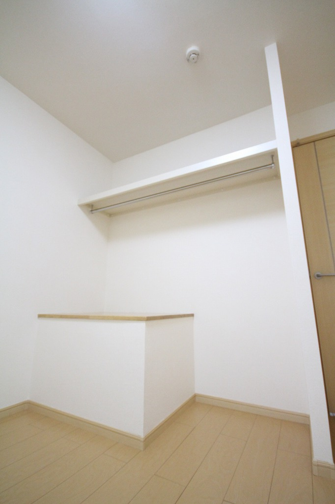 メゾネット・アンジュ参番館の収納|※左右反転タイプ