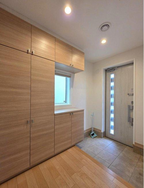 新潟市西区善久の玄関