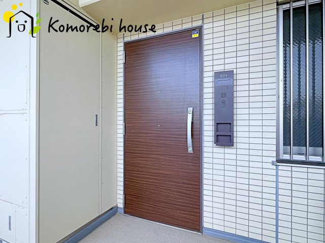 イニシア大宮日進の玄関|1月5日撮影済み