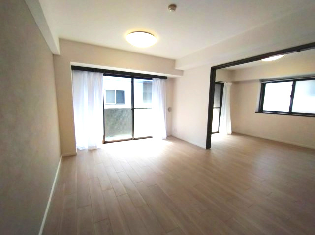 ダイアパレス八広花水木通りトリニティの居間・リビング