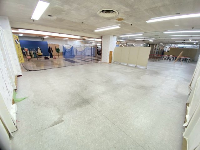 岡崎シビコの内装