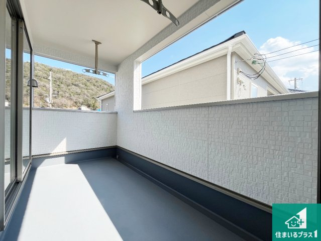 西脇市郷瀬町　第2期　新築一戸建てのバルコニー|日当たりのよいバルコニー！お部屋が開放的に！