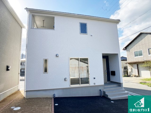 西脇市郷瀬町　第2期　新築一戸建ての外観|安心の10年保証！外観を美しく保ち、雨水で汚れを落とします！気になることがありましたら、お気軽にお問い合わせください！