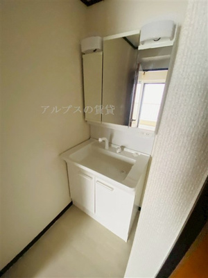 【独立洗面台】 | ライオンズマンション石川町