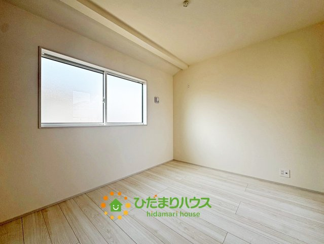 久喜市緑１丁目２期　新築一戸建ての洋室