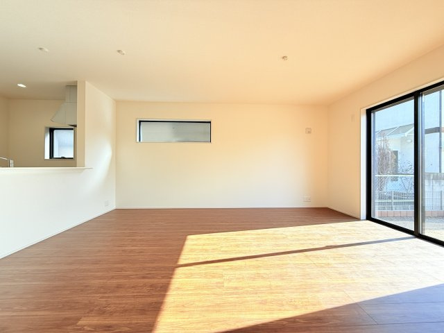 第3小美玉市羽鳥　新築戸建の居間・リビング