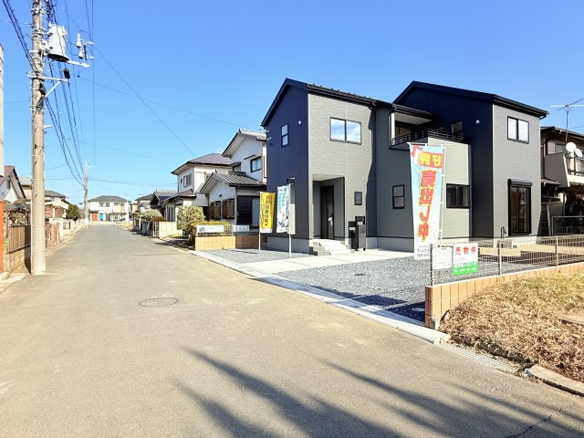 第3小美玉市羽鳥　新築戸建の前面道路含む現地写真