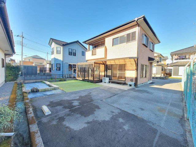 鹿沼市樅山町 中古住宅の外観|小学校徒歩7分で子育てファミリーも安心してお子様を送り出せます☆
学チカ+駅徒歩8分の駅チカで毎日も通勤通学もラクラクです♪
※2025年12月撮影