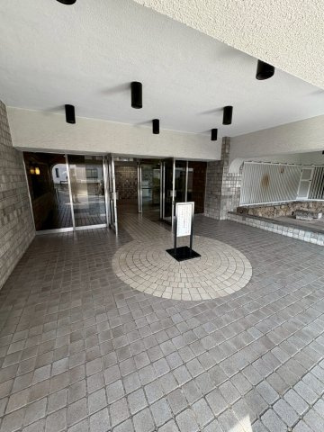 ヴィラロイヤル文京西片のエントランス