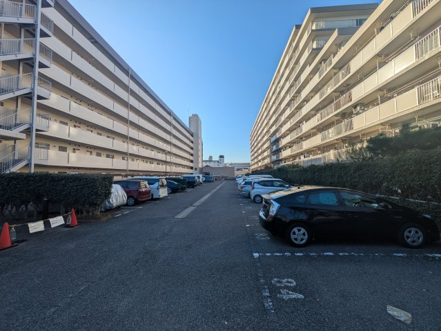【駐車場】 | グリーンコーポ川口B棟 | 駐車場があるので、車を買う予定の方も安心です（空き要確認）