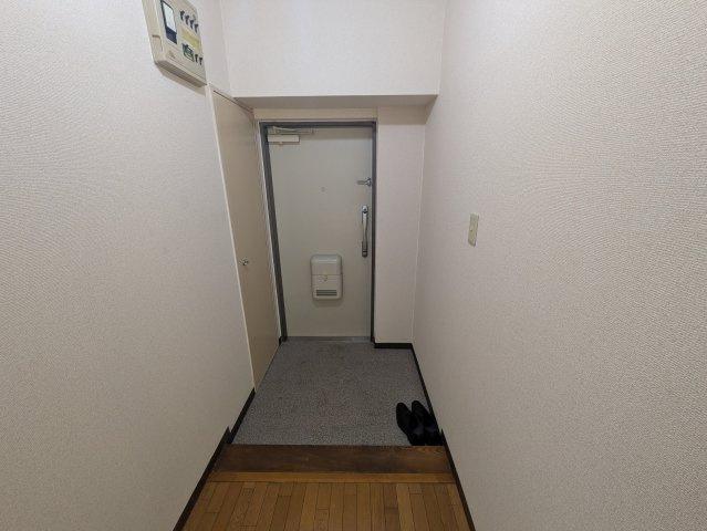 【玄関】 | グリーンコーポ川口B棟 | きれいな玄関です