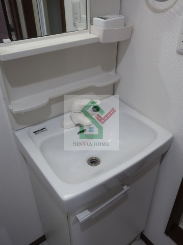 アヴニール武蔵関の独立洗面台