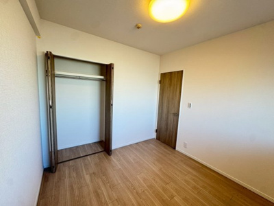 【洋室】 | ファミール長居公園 | 家探しはどうやってするの？から資金のことや住宅ローン、税金や制度のことまで住宅の難しいことをわかりやすく説明いたします♪