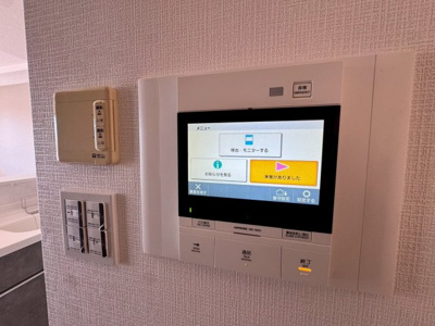 【防犯設備】 | ファミール長居公園 | 【TVモニター付きインターフォン】 防犯設備として欠かせないTVモニター付きインターフォンがあります♪