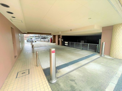 【駐車場】 | ファミール長居公園 | ◆現地案内会開催中◆もちろん、当日のご連絡でも対応可能です♪ご自宅にお迎えも可能です！