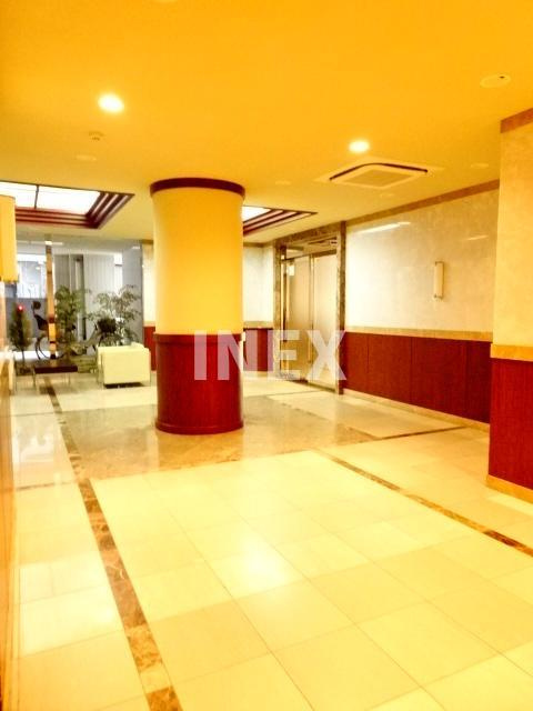 横浜市神奈川区広台太田町の賃貸マンションのロビー