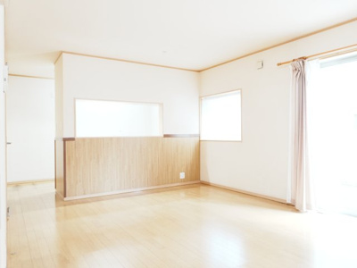 【居間・リビング】 | 三重郡川越町大字当新田 | ＬＤＫ