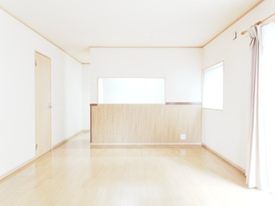 【居間・リビング】 | 三重郡川越町大字当新田 | ＬＤＫ